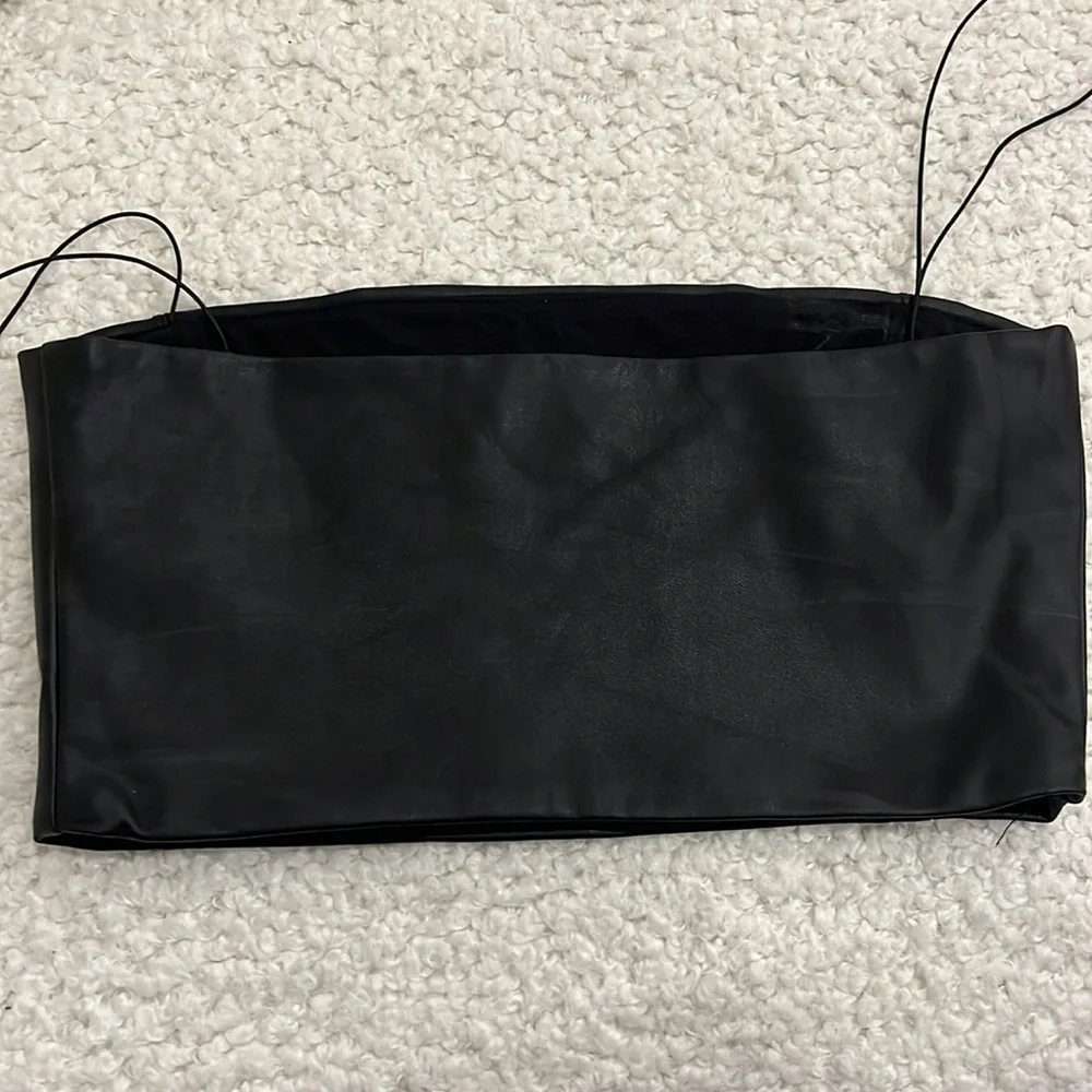 Meshki S Straight neck Black Leather Crop Tank Top - Picture 3 of 3